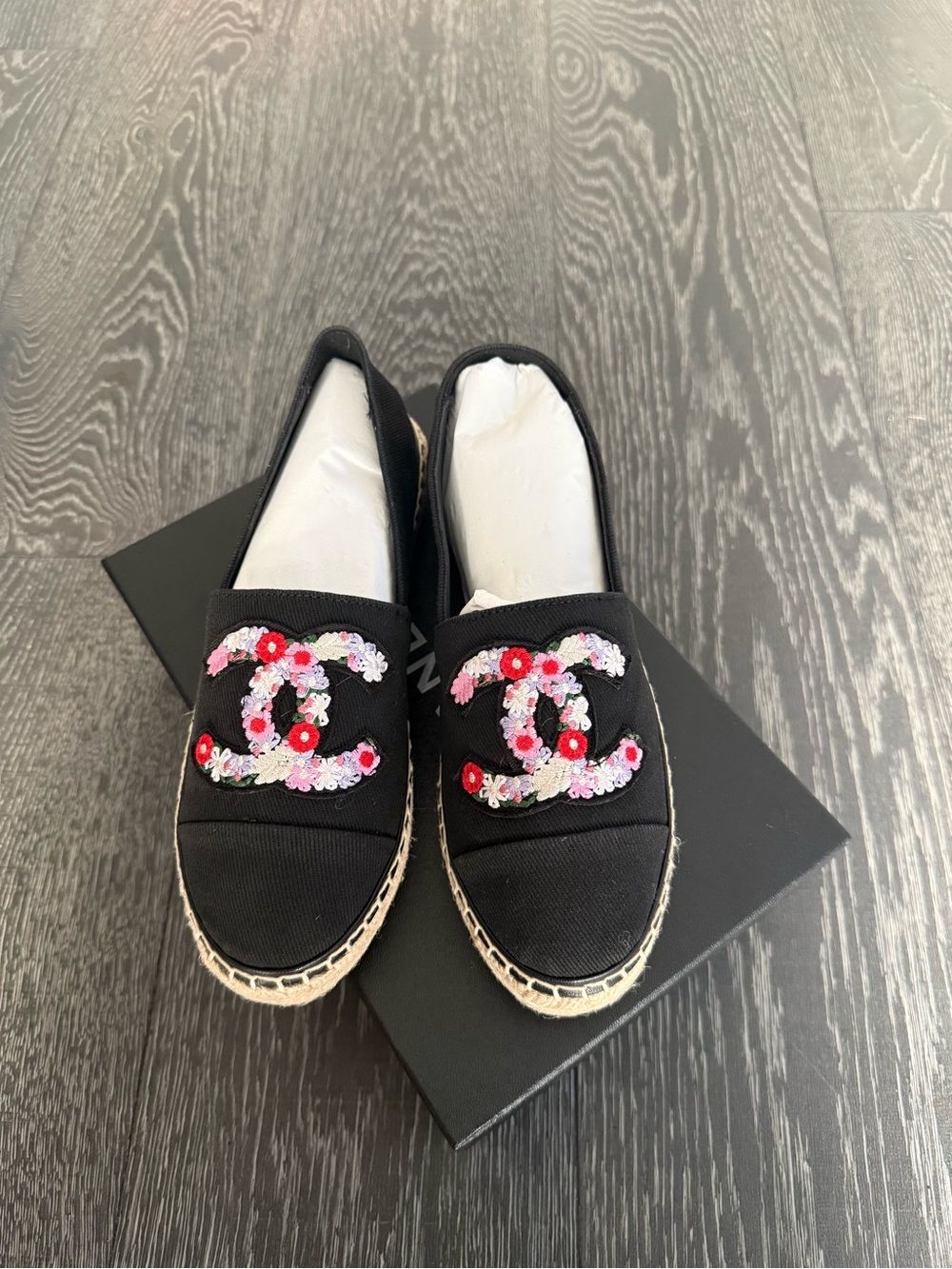 Chanel Embroidered Floral CC Espadrille Brand New